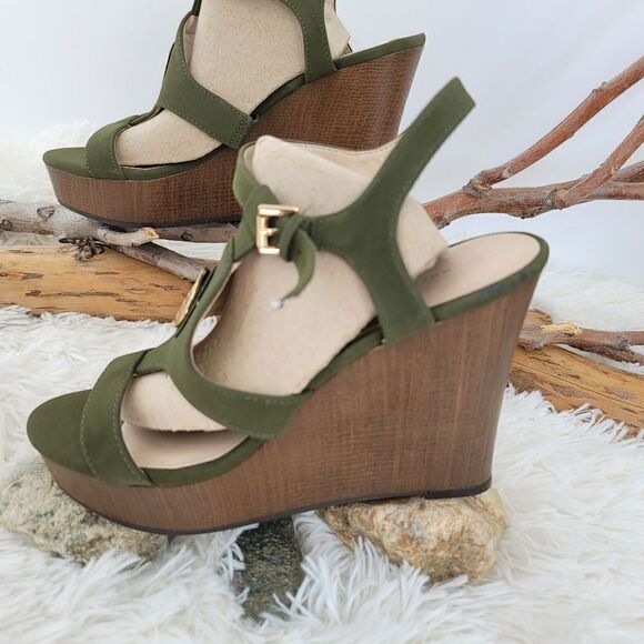 Tommy Hilfiger Green wedge sandals - Picture 6 of 7